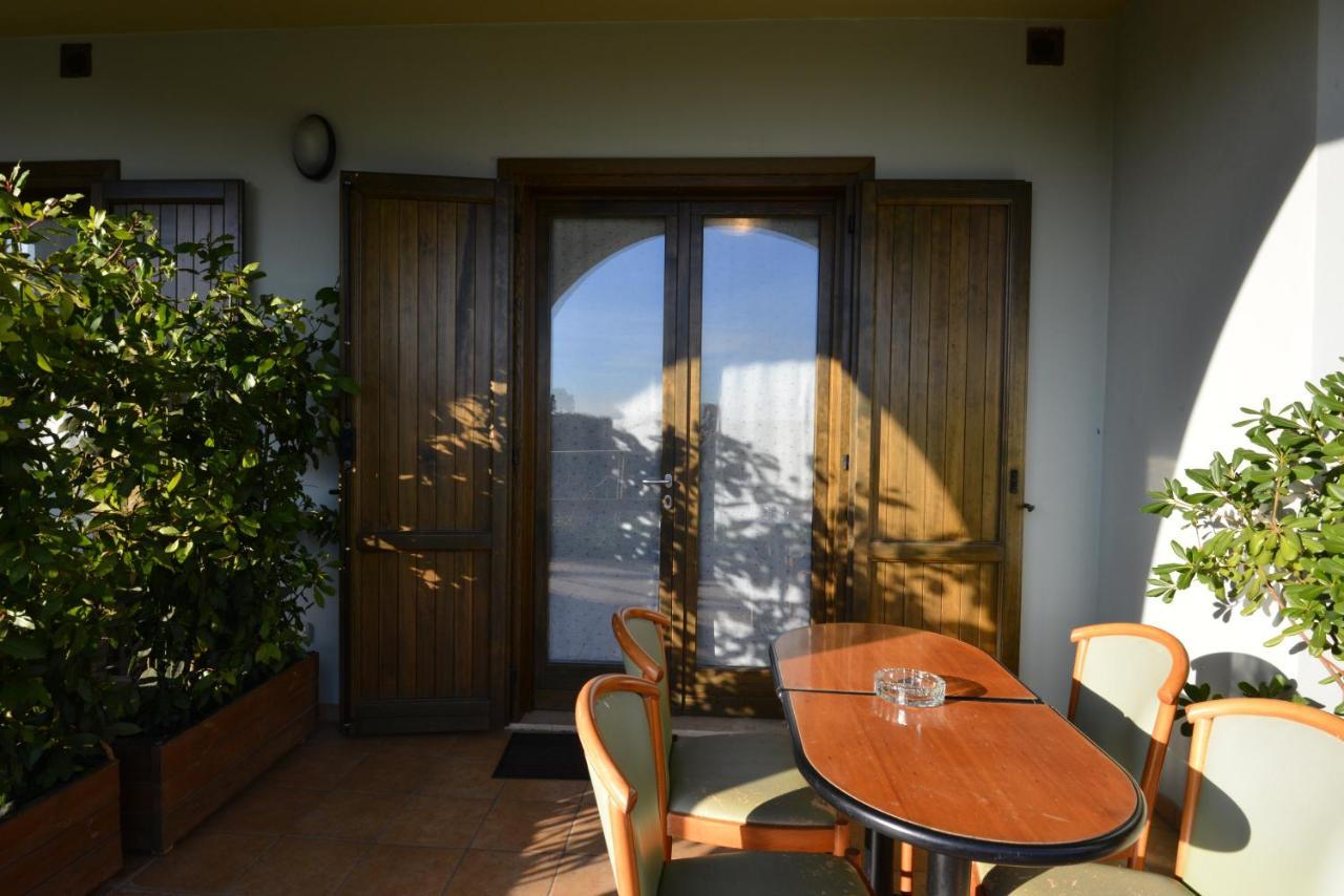 Antiche Mura Casa Vacanze Puegnago Bagian luar foto